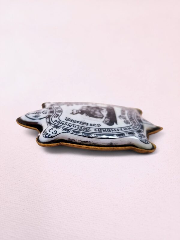 Luang Por Liu White Turtle Amulet - Image 3