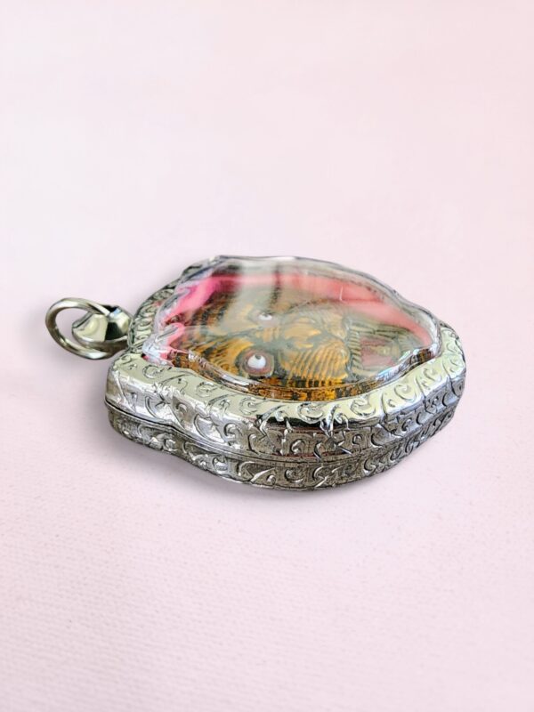 Phra Hua Suea "Tiger Head" Amulet - Image 3