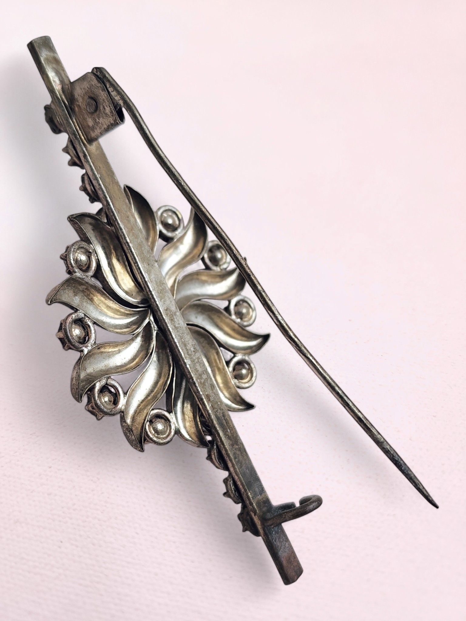 Vintage 1940s Sunburst Brooch with Crystal Rhinestones - Image 3