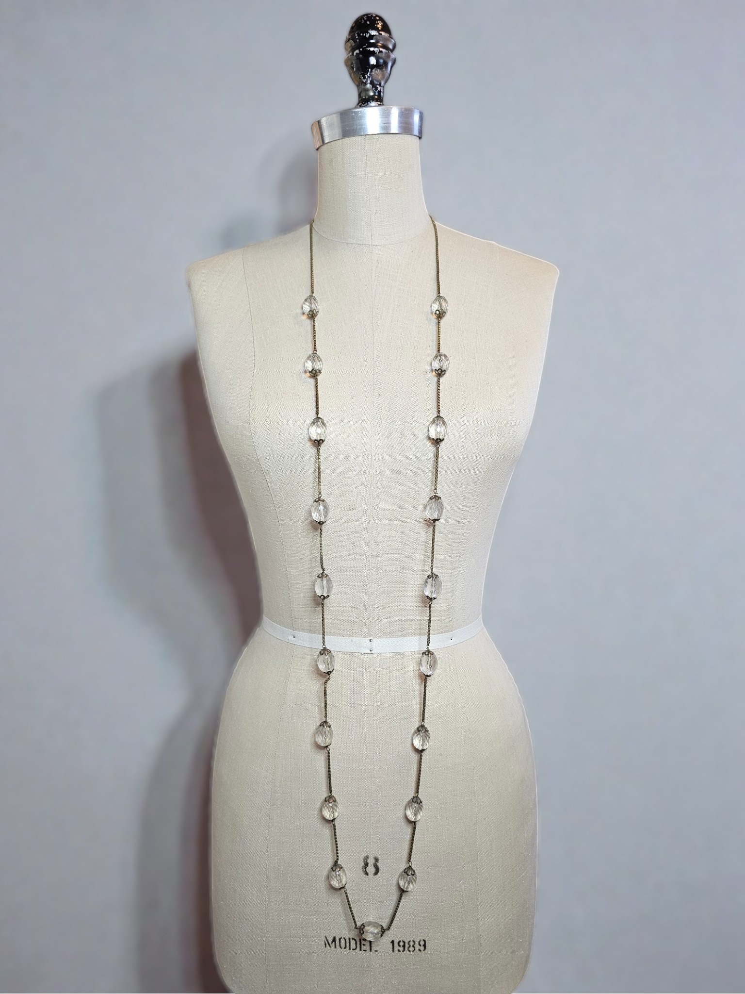 Vintage Brass and Resin Bead Necklace from Sri Lanka - Image 5