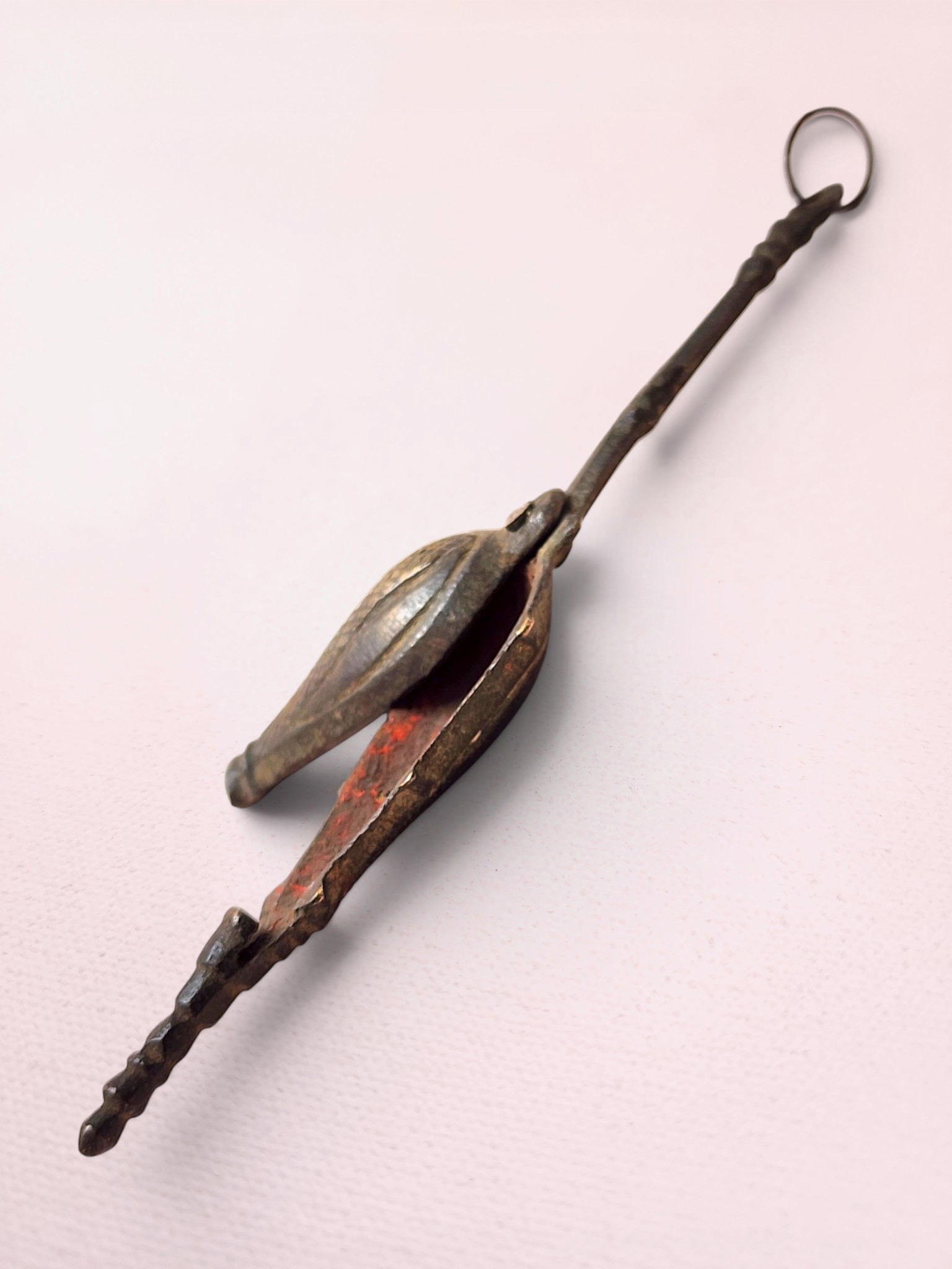 Antique Brass Kohl/Kajal Kajrauta Holder - Image 3