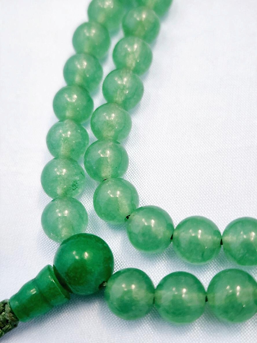Green Aventurine Quartz 108 Bead Mala Necklace with Guru Bead and Tassel